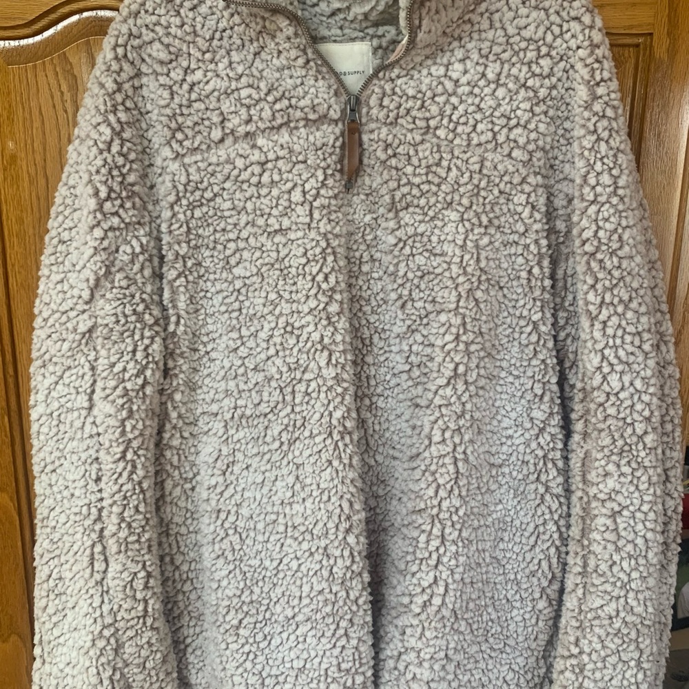 Crème and brown Sherpa pullover